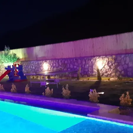 Villa Velsem Villa *